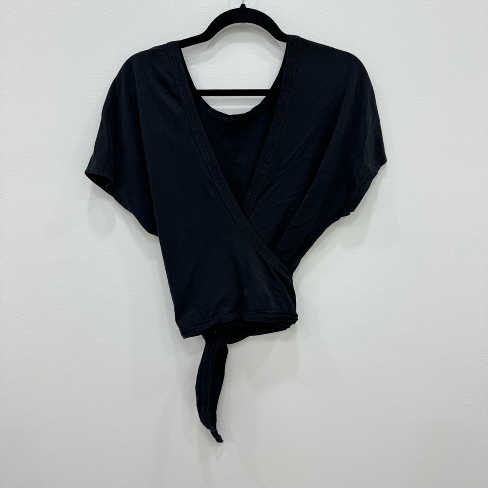 Lululemon Its A Tie Short sleeve Tee in Black yoga dance sexy comfortable - Picture 4 of 8